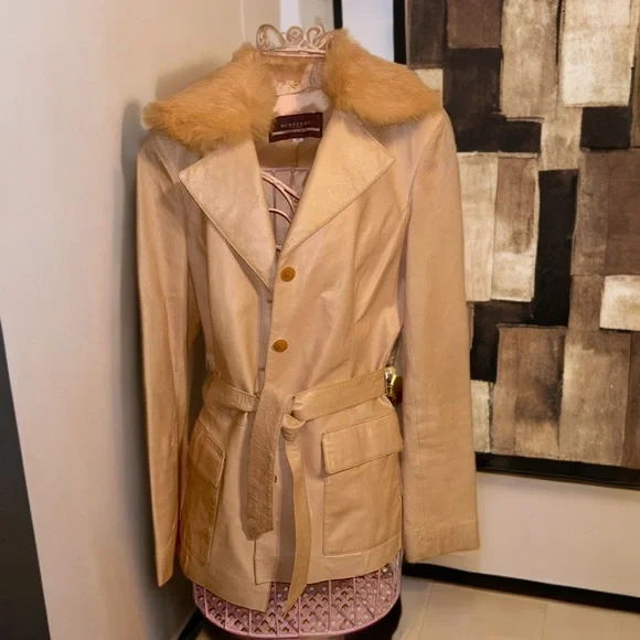 Burberry Pink Leather Jacket with detachable Fur Collar! - Picture 2 of 4
